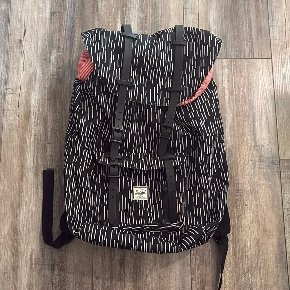 Hershel Mid-Volume Little America Backpack